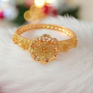24k.Gold Plated Dubai Floral Bracelet